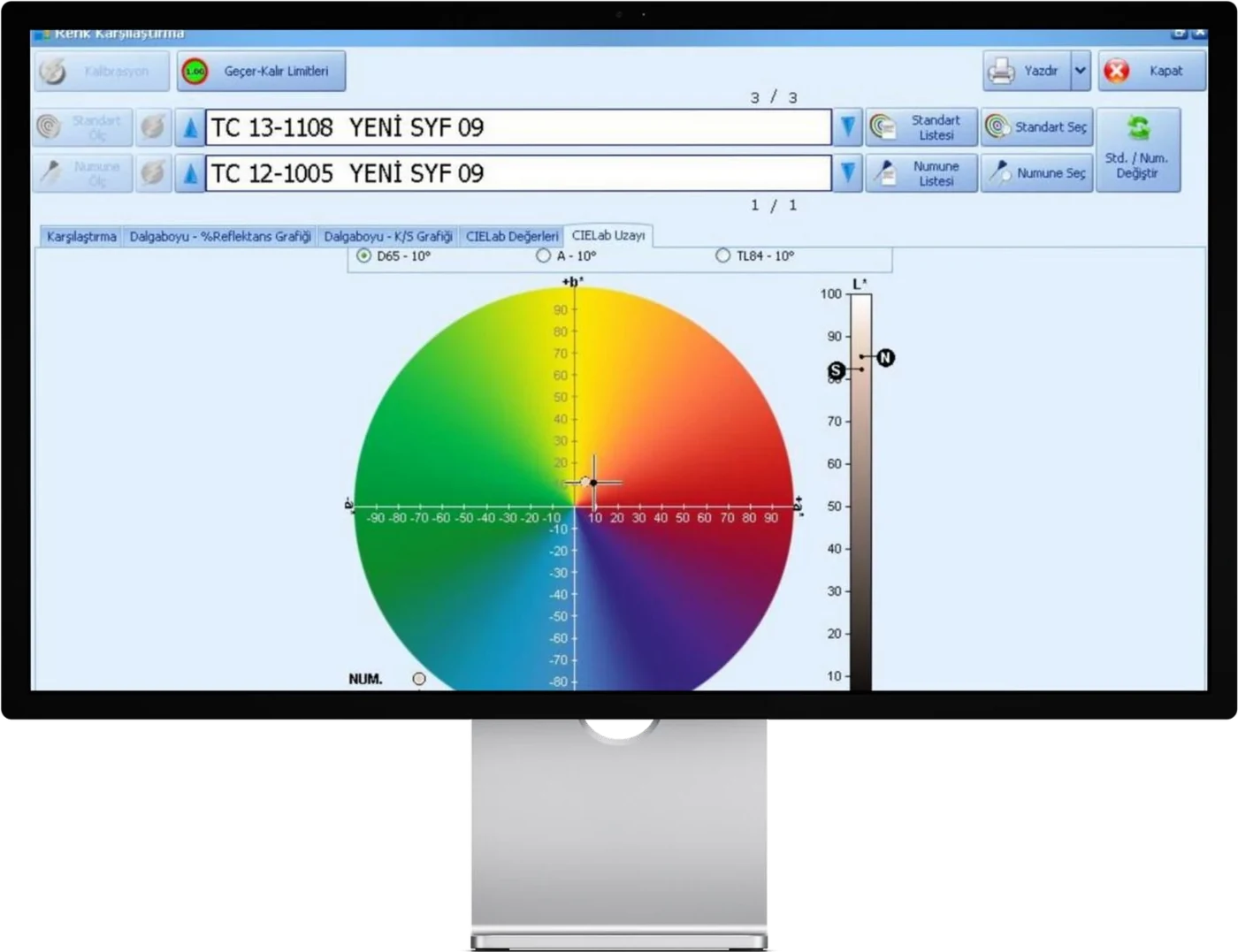ColorMission renk karşılaştırma ekranı (CIELab renk uzayı)